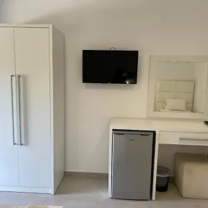 Hotel Stonevilla Buta, Himarë