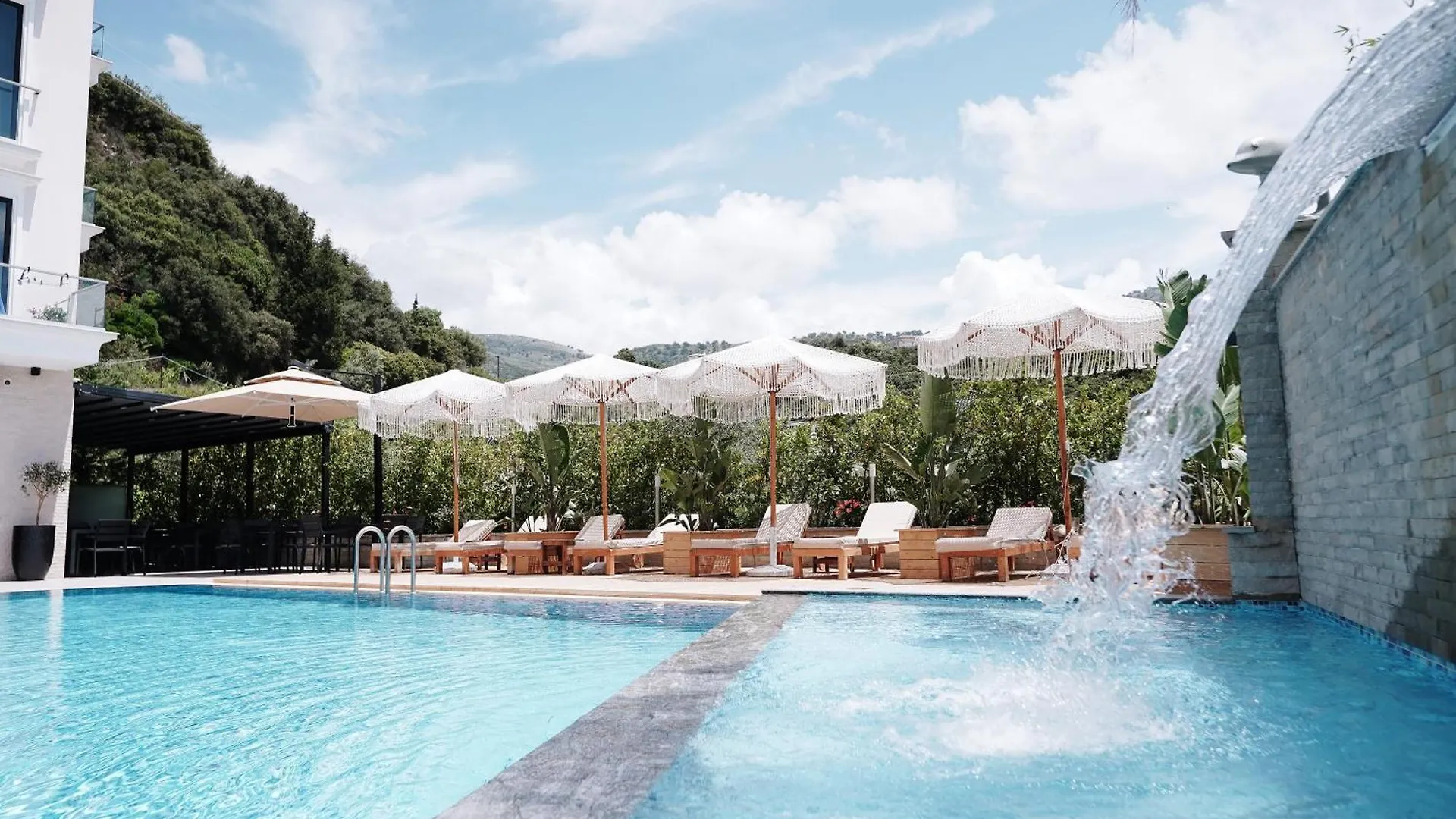 Sea View Hotel Himarë